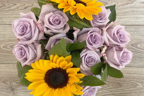 The Art of Gifting Fresh Flowers: Expressing Emotion Through Blooms